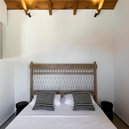 Lichnos Luxury Suites Sourpi 외부 사진