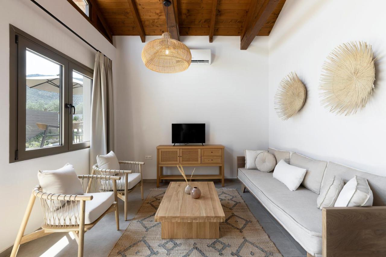 Lichnos Luxury Suites Sourpi 외부 사진
