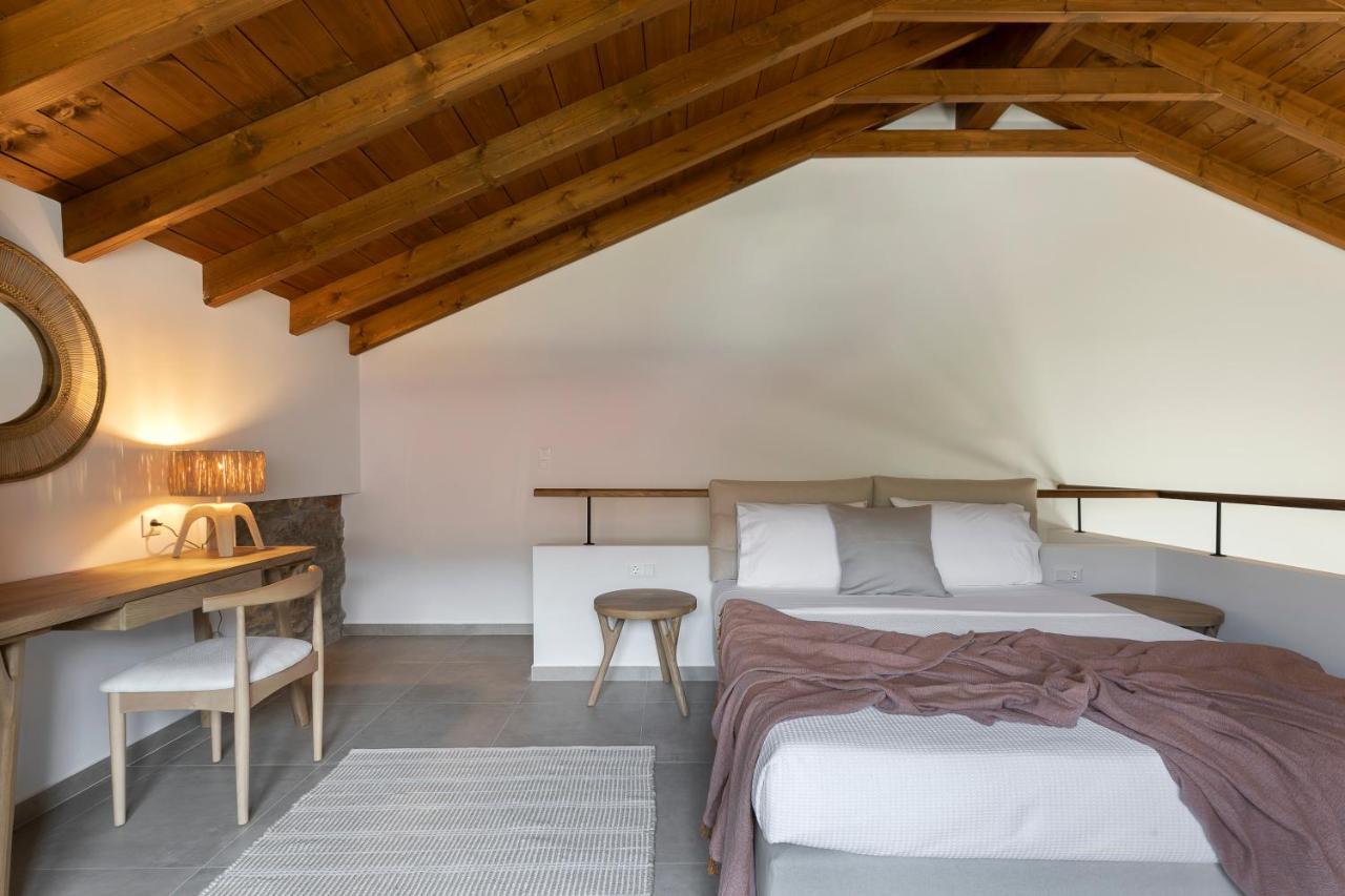 Lichnos Luxury Suites Sourpi 외부 사진