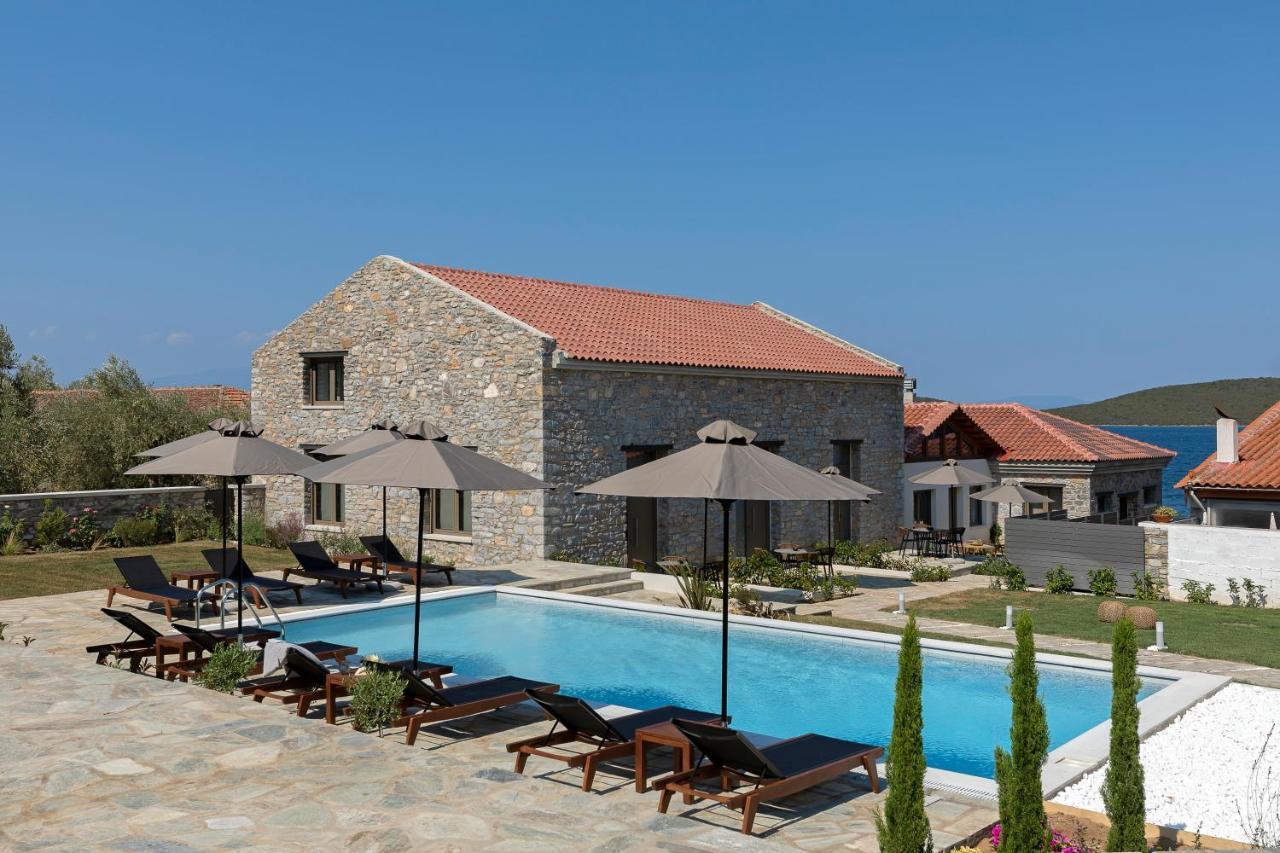 Lichnos Luxury Suites Sourpi 외부 사진
