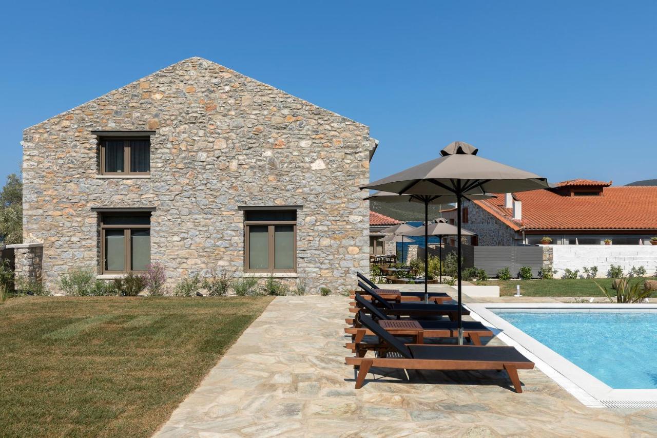 Lichnos Luxury Suites Sourpi 외부 사진