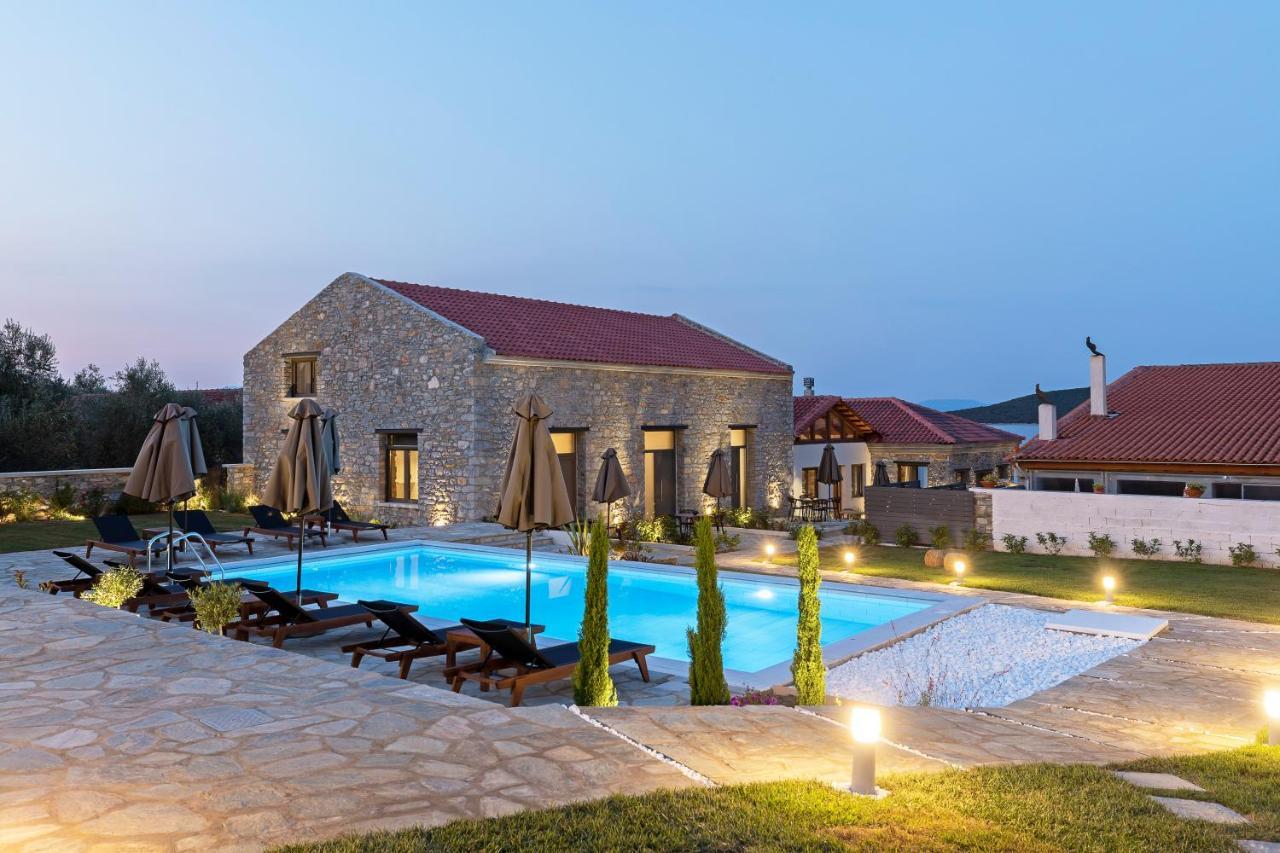 Lichnos Luxury Suites Sourpi 외부 사진