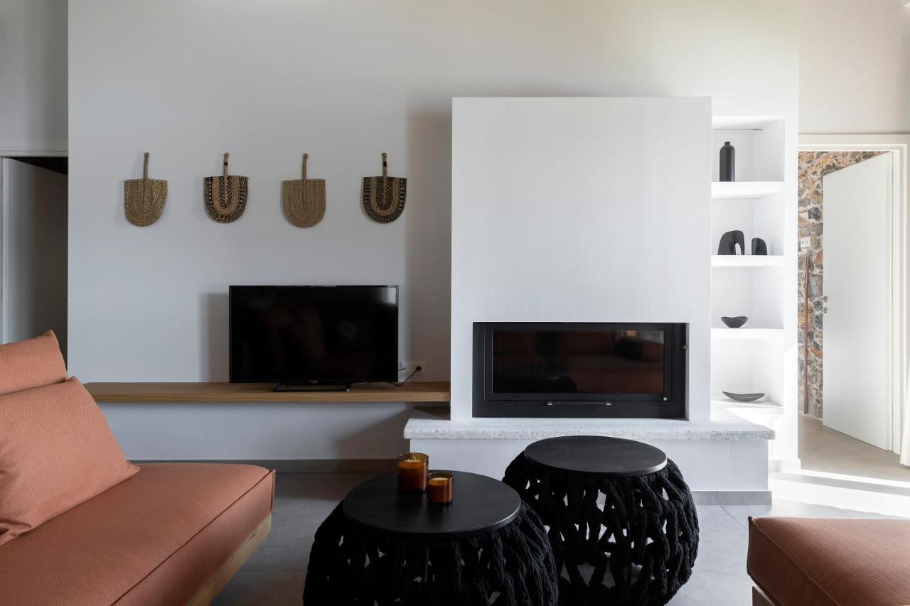 Lichnos Luxury Suites Sourpi 외부 사진