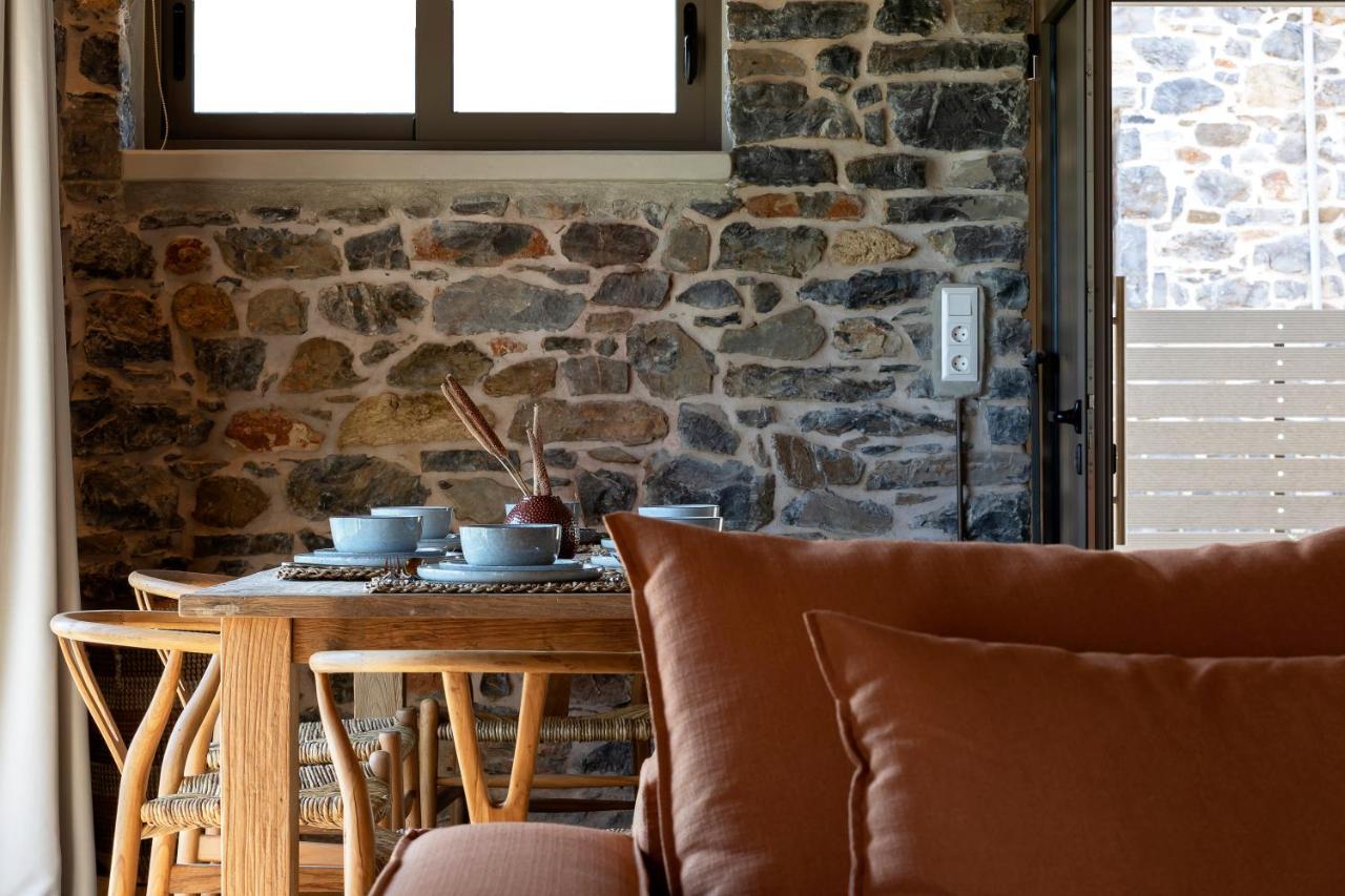 Lichnos Luxury Suites Sourpi 외부 사진