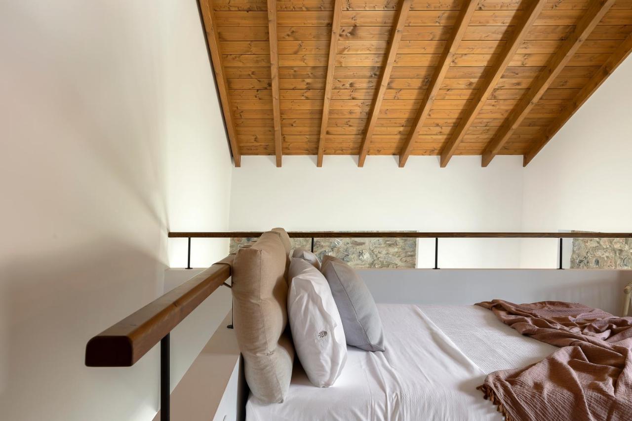 Lichnos Luxury Suites Sourpi 외부 사진